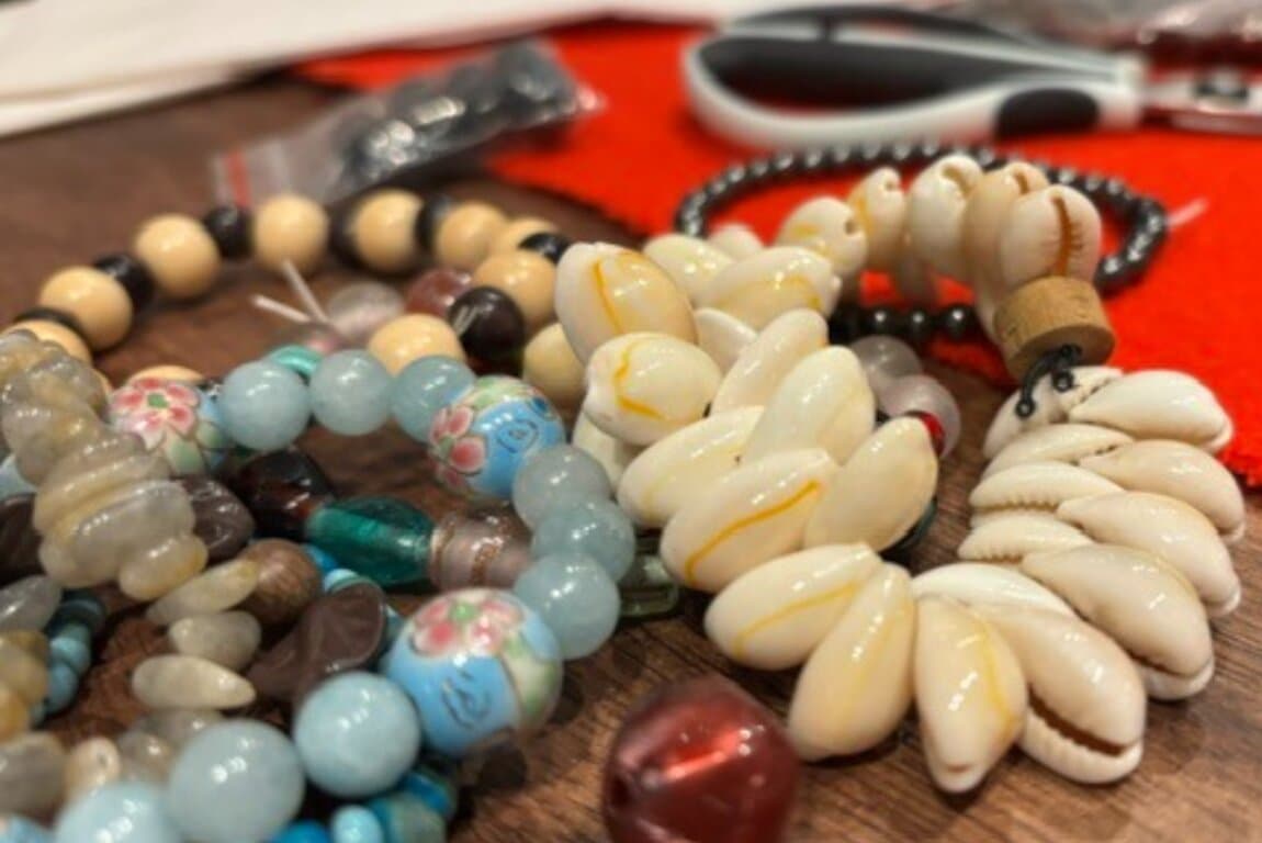 Beginners Beading Class at Sammie Cafe